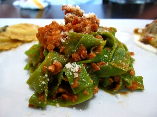 pizzeria-ortica-tagliatelle-bolognese pizzeria-ortica-tagliatelle-bolognese
