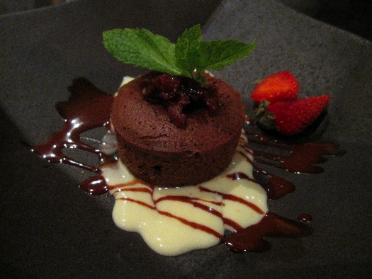 namu-adzuki-bean-chocolate-cupcake