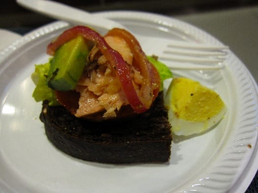 marcus-samuelsson-salmon-sandwich marcus-samuelsson-salmon-sandwich