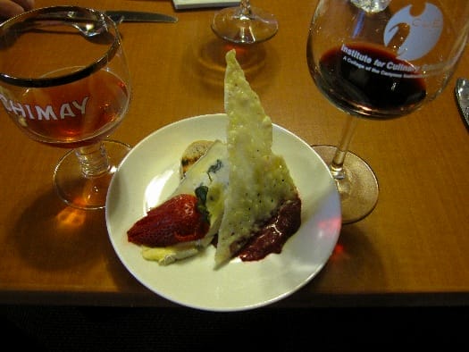 saga-blue-cheese-with-oude-kriek-and-flying-winemaker saga-blue-cheese-with-oude-kriek-and-flying-winemaker